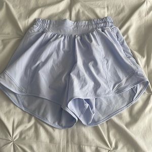 pastel blue lululemon hotty hots (4 INCHES!!) size 2 *GREAT CONDITION